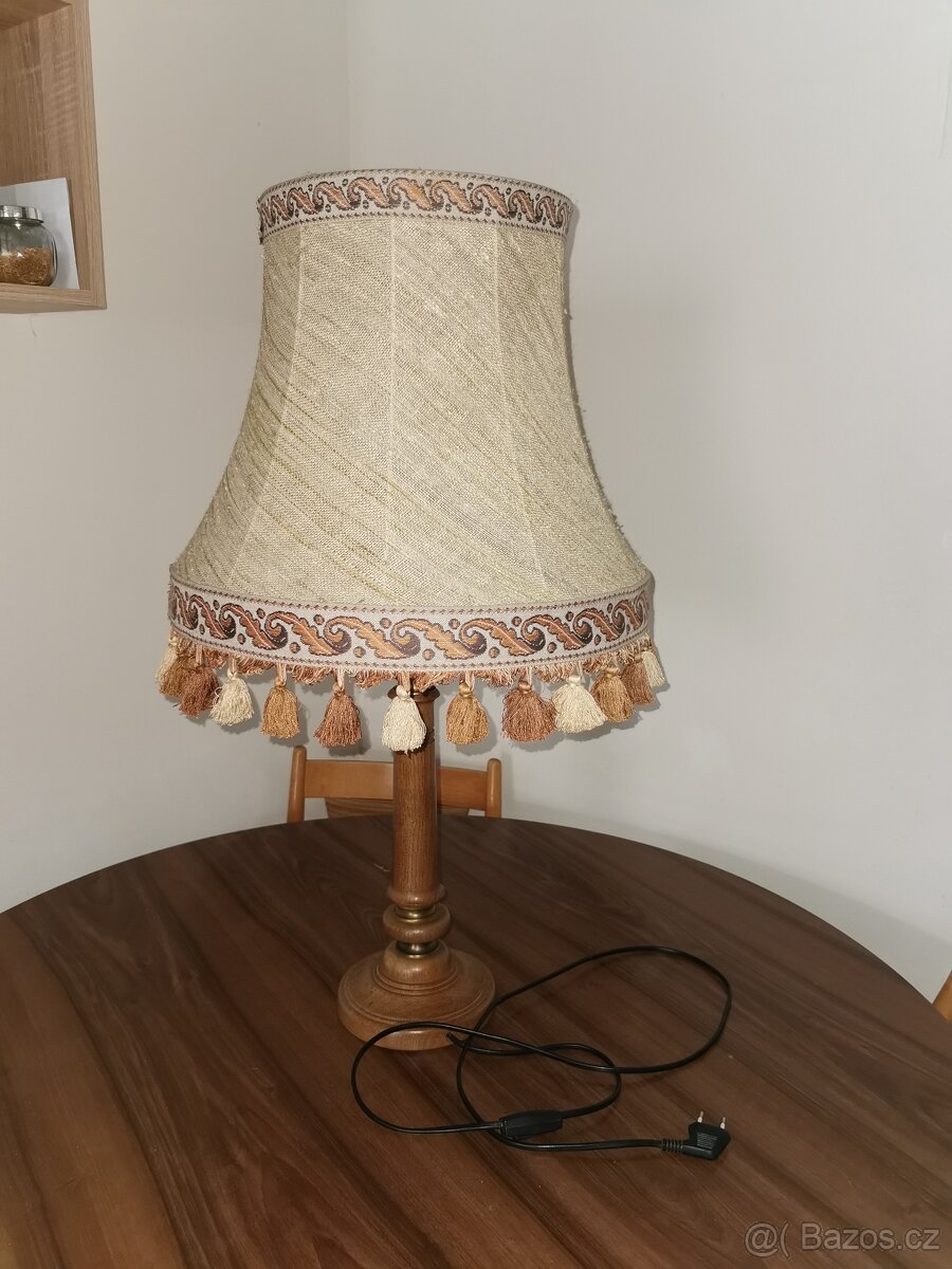 Lampa po babičce