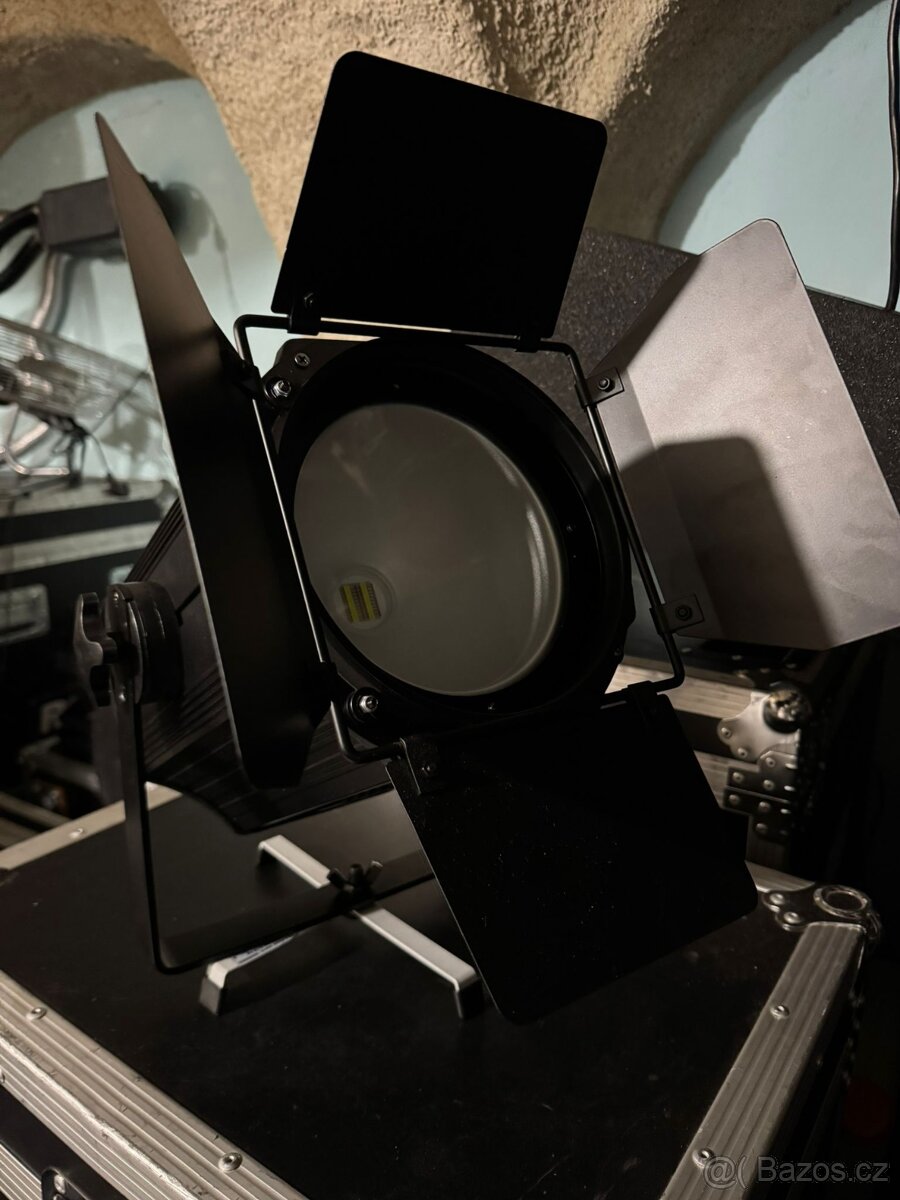 COB led světla 6in1 200w