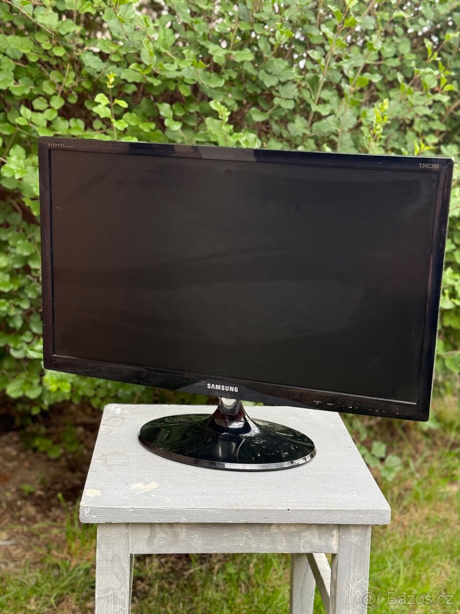 Monitor Samsung T24C300 – Full HD, HDMI