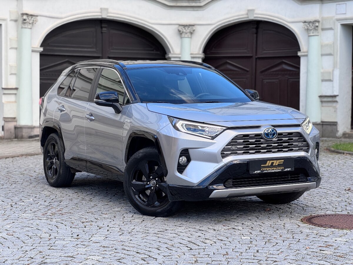Toyota RAV4 2.5 HYBRID Style 131kW Automat 79tkm VVT-i Xenon