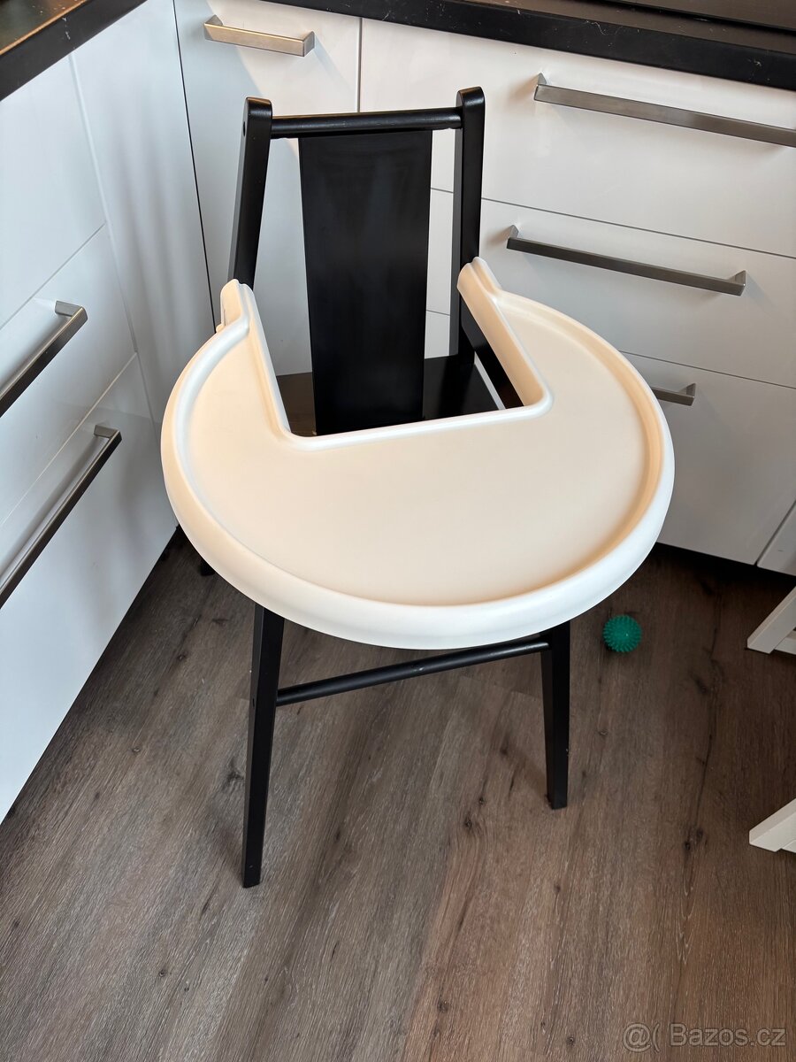 Dětská jídelní židle