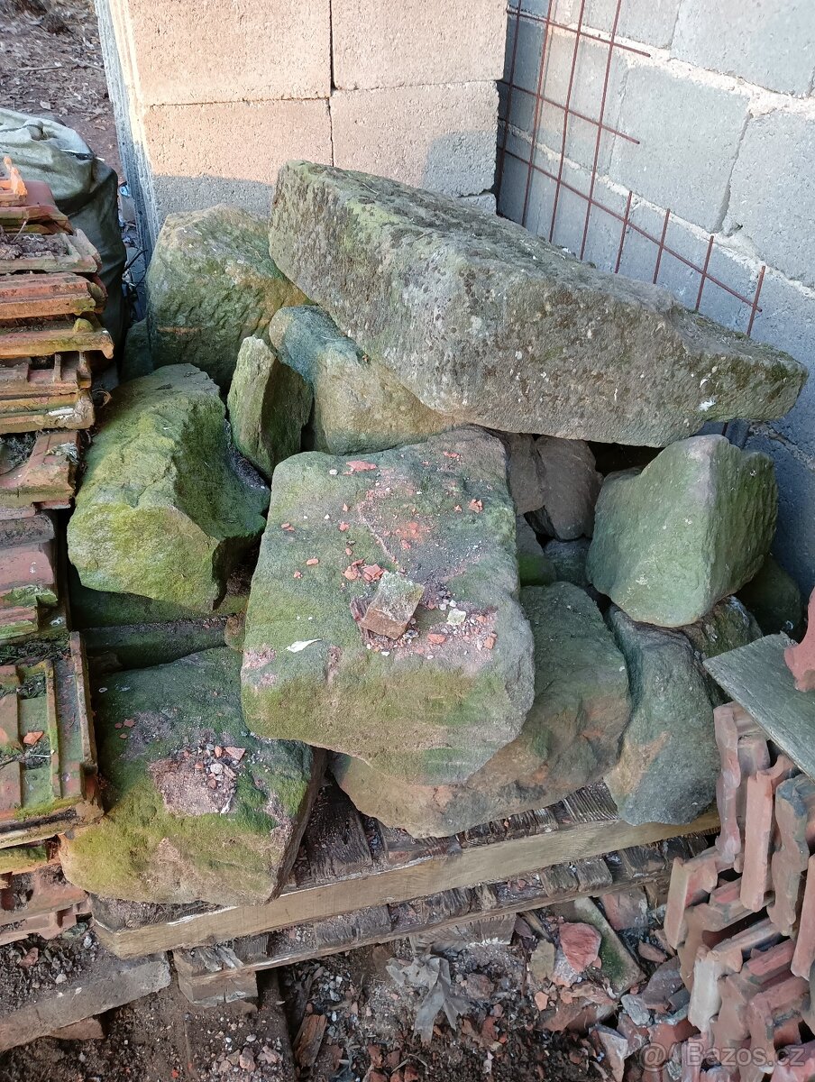 Prodám pískovcové kameny a kvádry