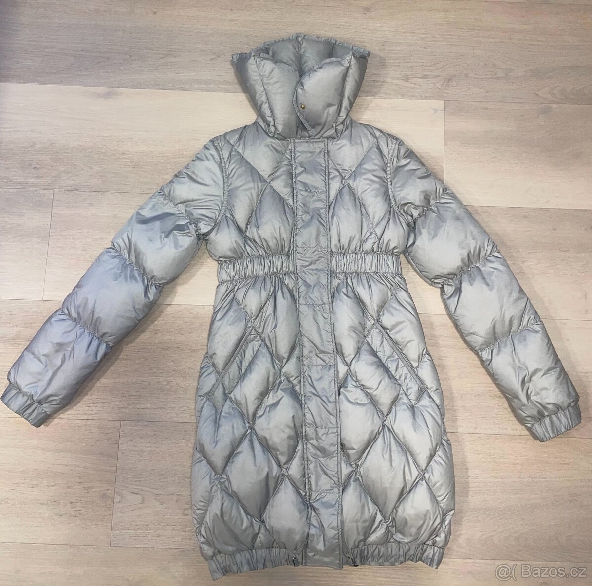 Kvalitní značková zimní bunda Guess by Marciano