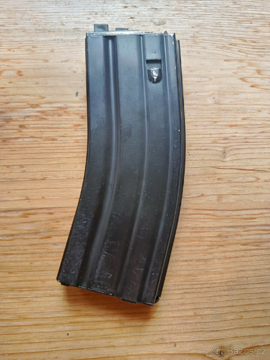 airsoft zásobník M4 M16 H&K416