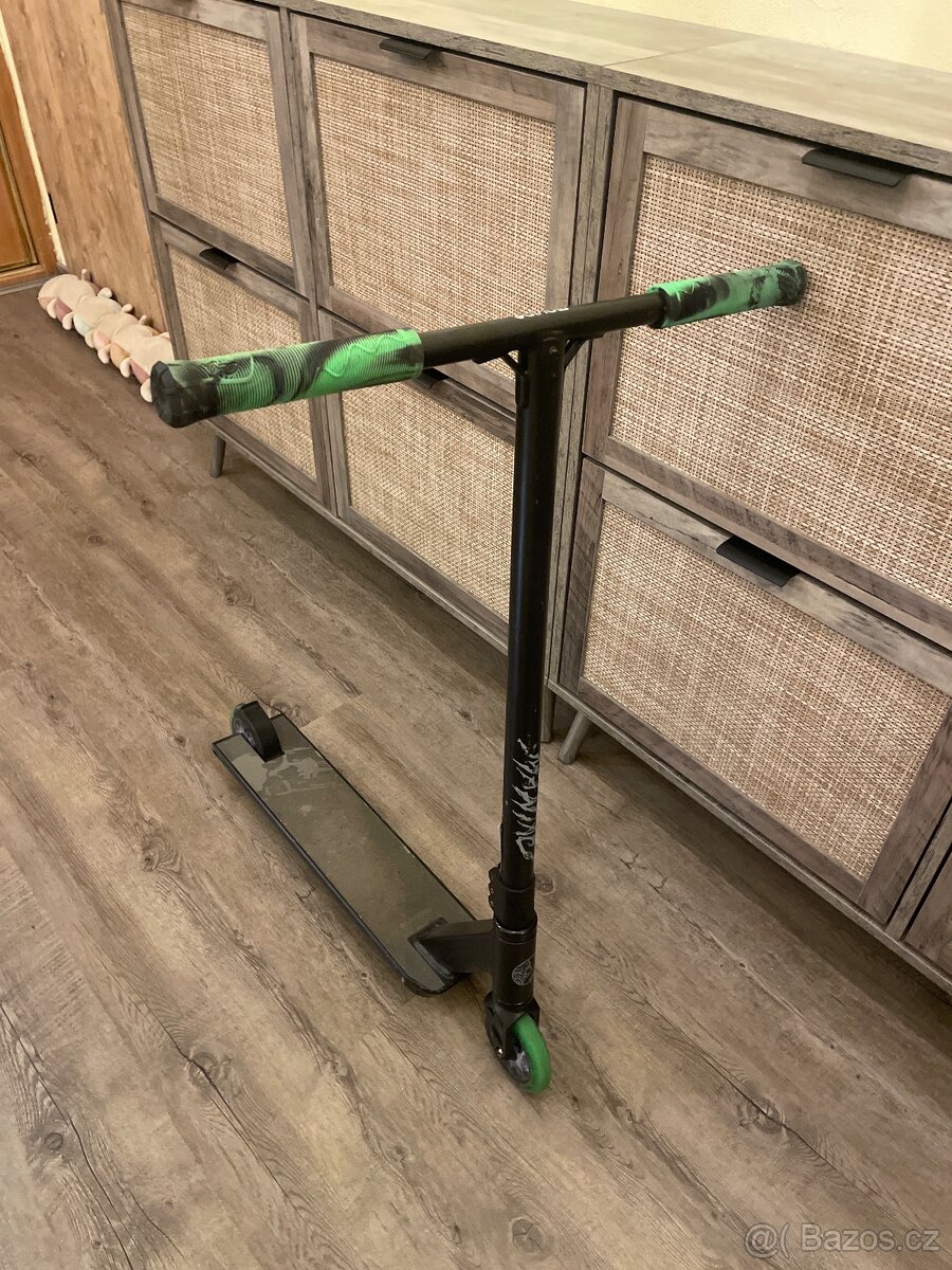 Freestyle koloběžka Movino – dobrý stav