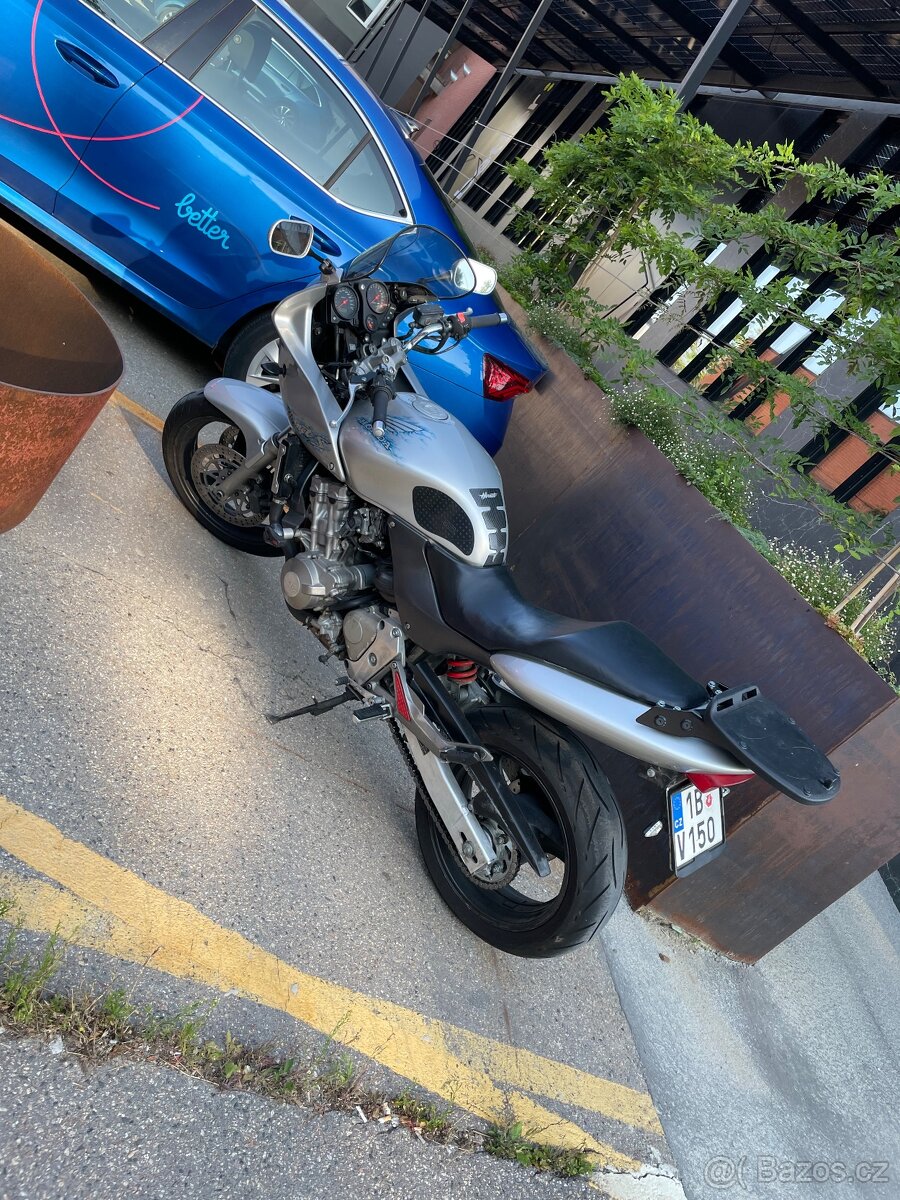 Honda Hornet 600 70 kW 2001