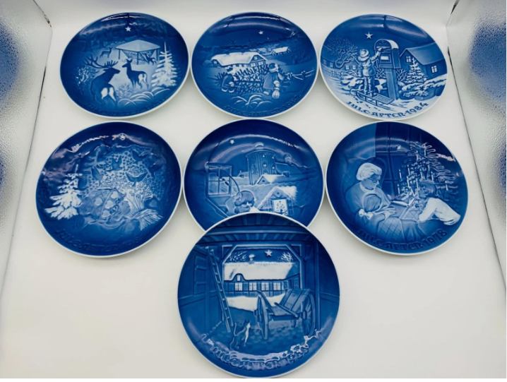 zavestne talire s ruznymy motivy a malbamy.