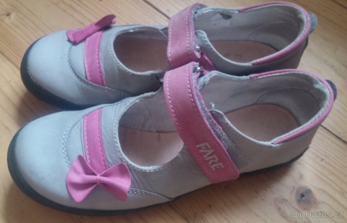 Dívčí boty FARE vel. 33