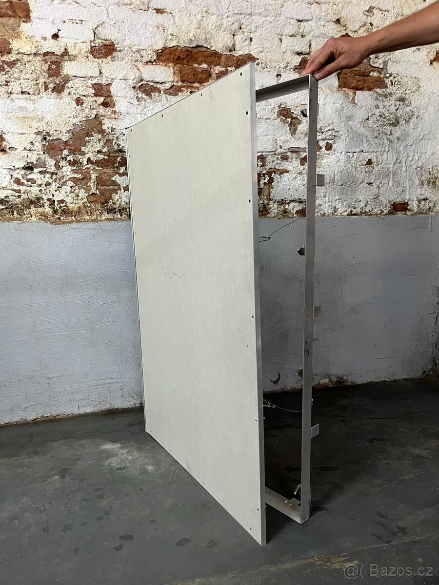 REVIZNÍ DVÍŘKA DO ZDIVA 1200x800mm