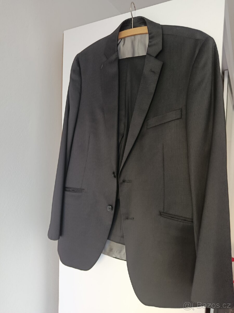 Pánský oblek vel. 52