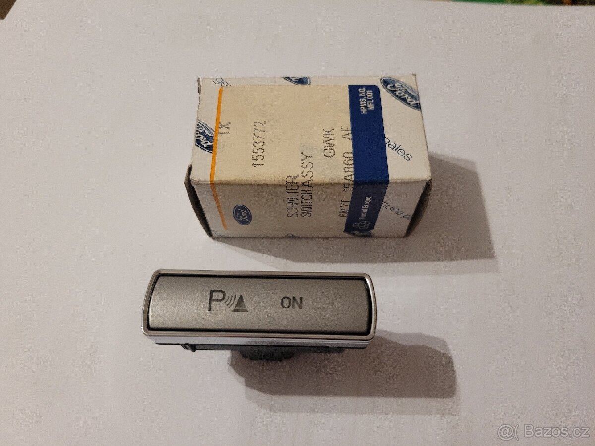 Spínač předního parkovacího asistenta Ford Mondeo