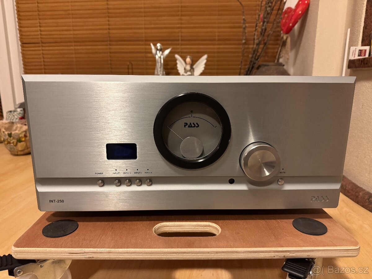 Predám Pass Labs INT-250