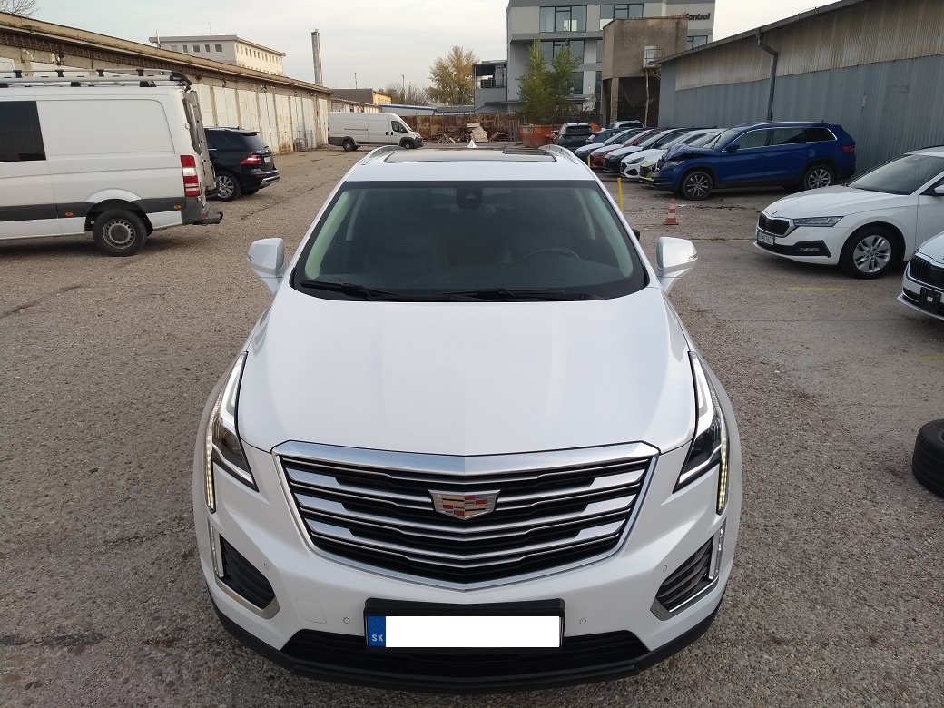 2019_CADILLAC XT5 V6 4x4_EU model_555.000Kč netto_