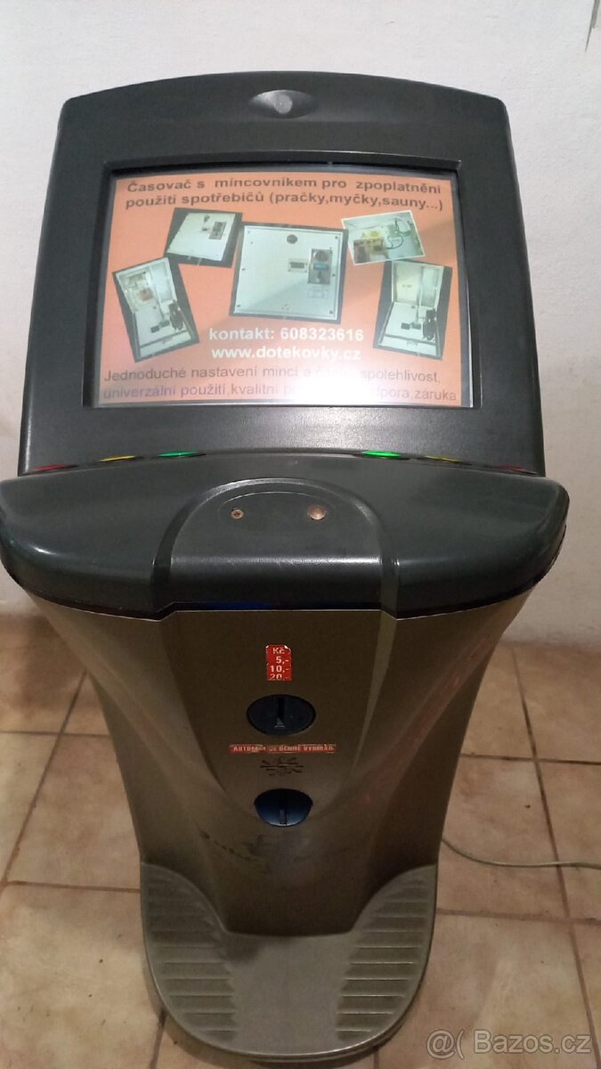 Dotekový silverball s jukeboxem a hry