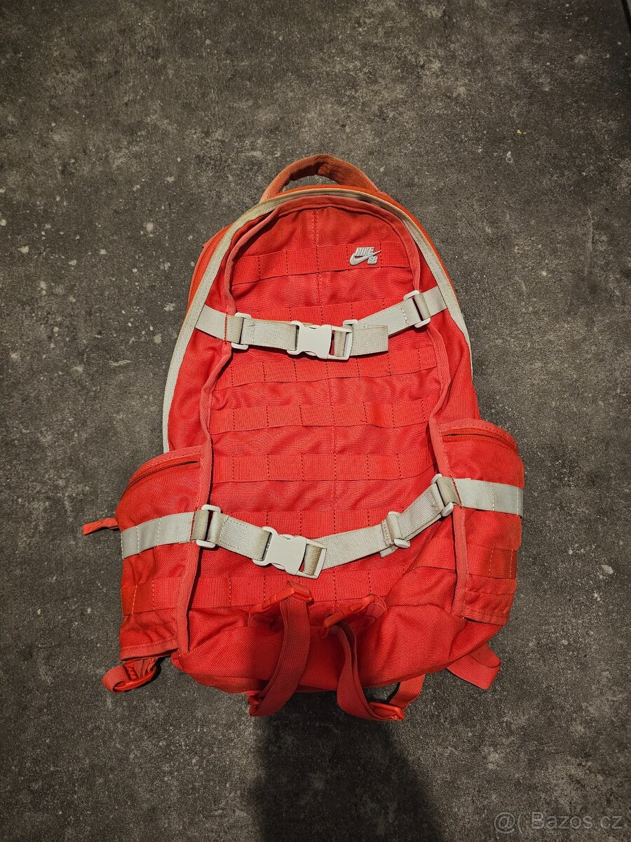 Prodám batoh Nike RPM
