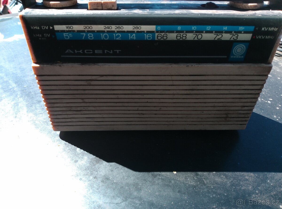 Prodám staré rádio Tesla