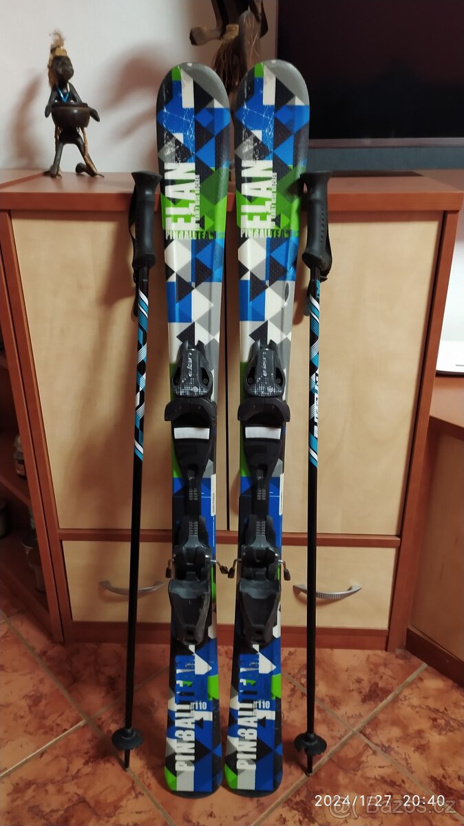 dětský lyžařský set - lyže, lyžáky, hůlky, helma, brýle