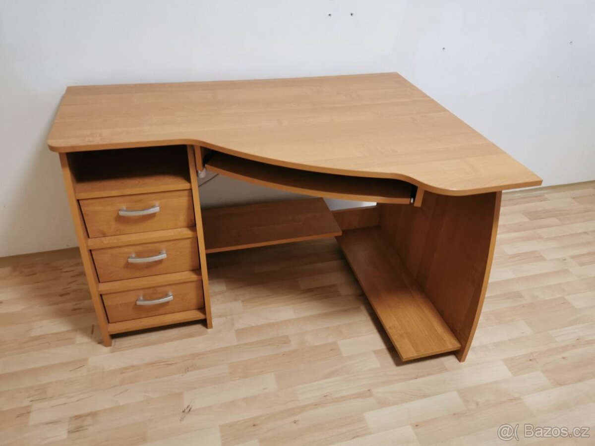 Kancelářský stůl