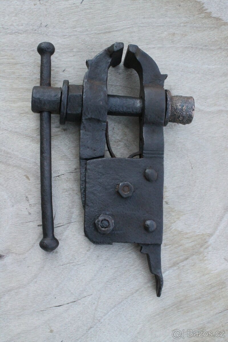 Kovářský svěrák 10 kg