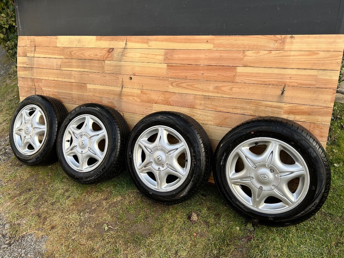 Sada kol Renault 185/60 R15