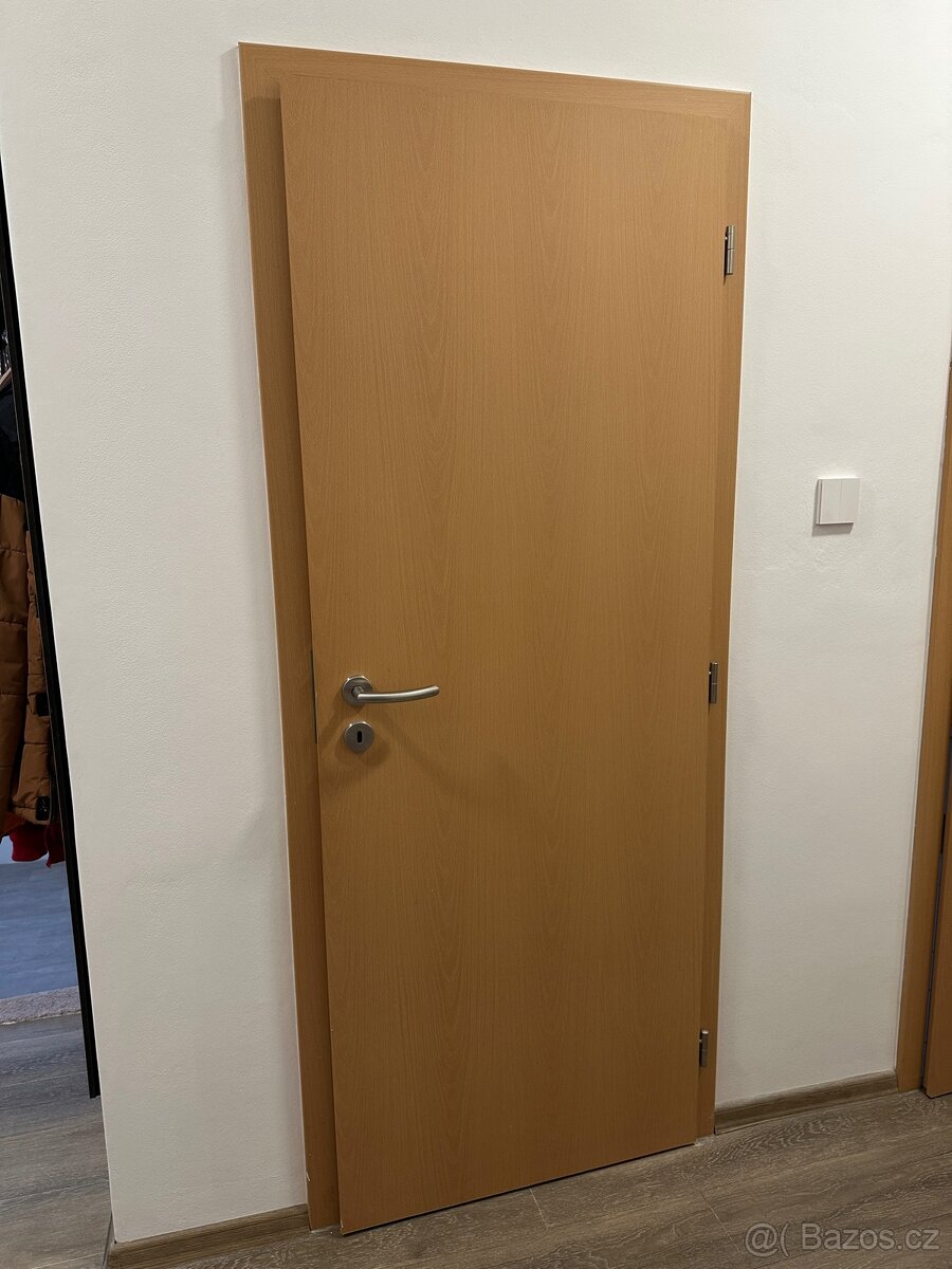 Dveře interiérové 70 pravé