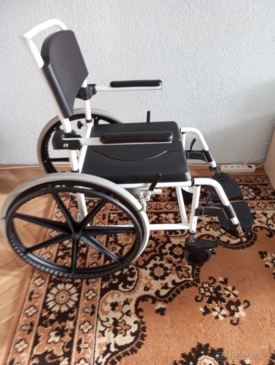 Nové toaletní křeslo- Nepoužité.