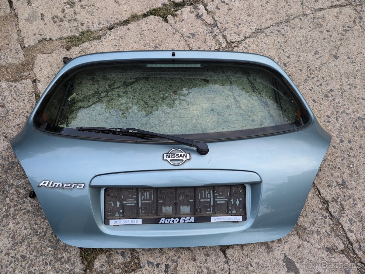 Nissan almera ND - páté dveře, super stav