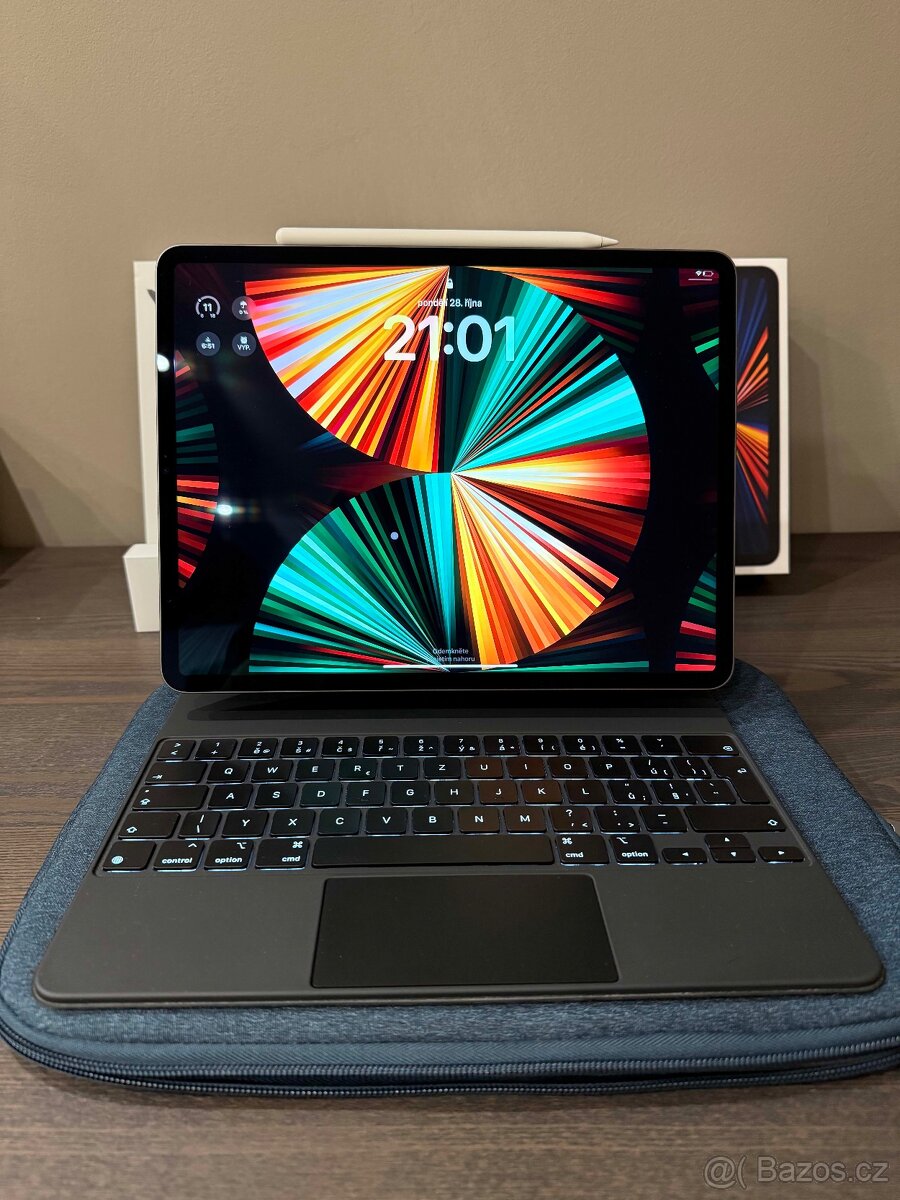 iPad Pro 12,9 256 GB M1 ves. šedý 2021; mag. keyb.; pencil