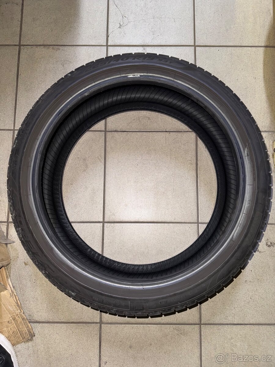 225/40 R19, 255/35 R19, Pirelli P Zero, Runflat