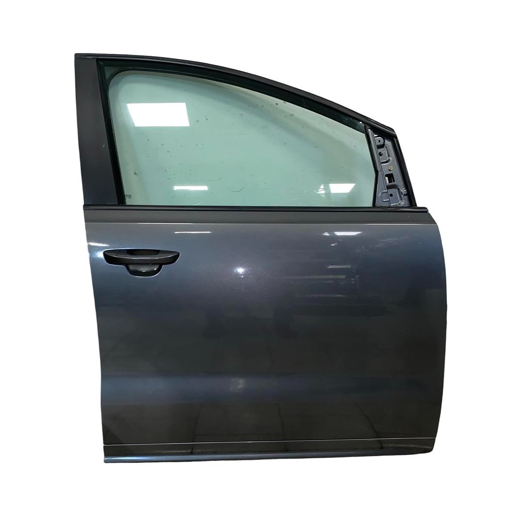 Pravé přední dveře šedá metalíza LR7H Seat Alhambra 7L 2014