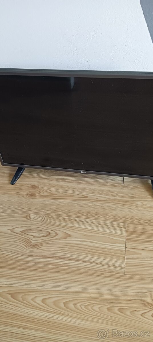 Televize LG 80cm