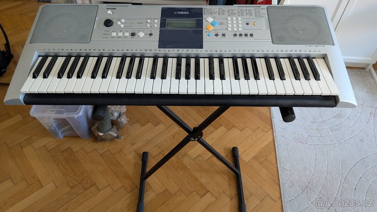 Klávesy Yamaha PSR E323