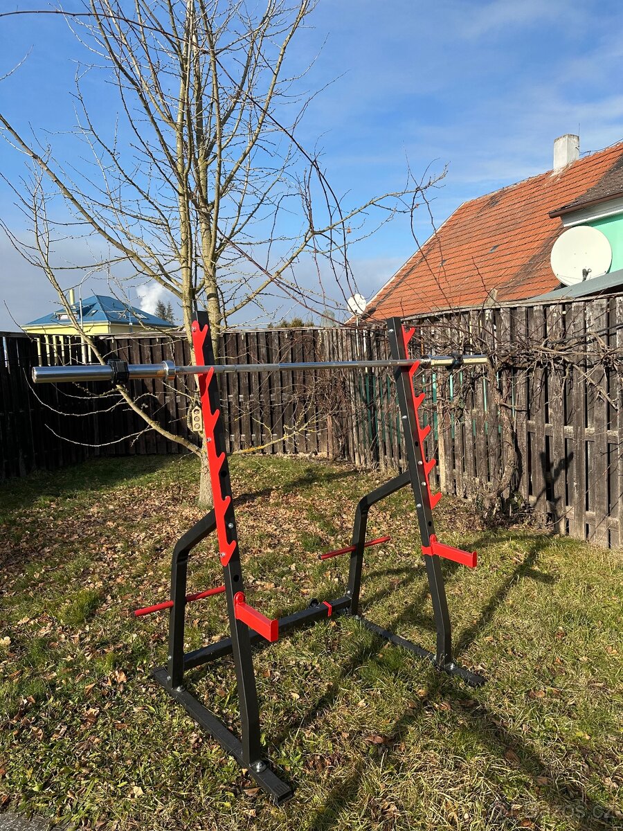Stojan na dřepy