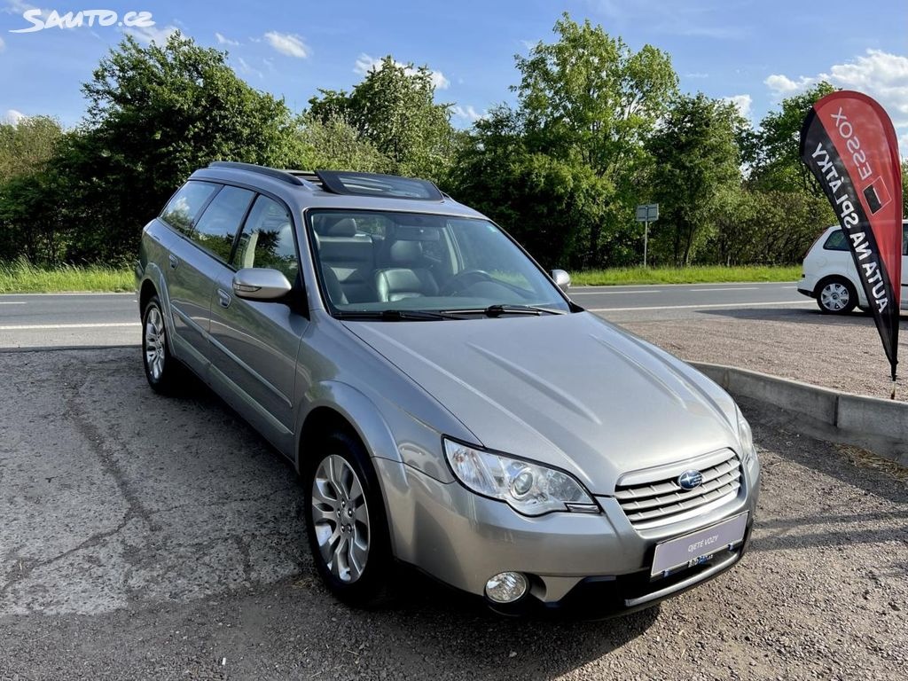 Subaru Outback 3.0i H6 AWD 180kw 1.Maj Kůže Navi Serviska
