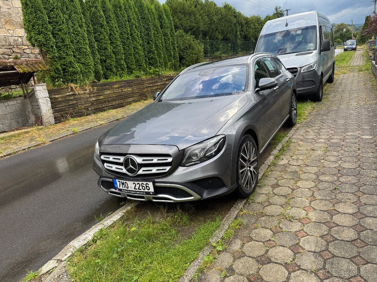 Mercedes E All-terrain 400 3.0. 250 kw možný odpočet