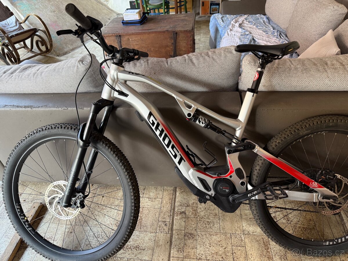 Celoodpružené elektrokolo Ghost asx hybrid s 750hw baterií