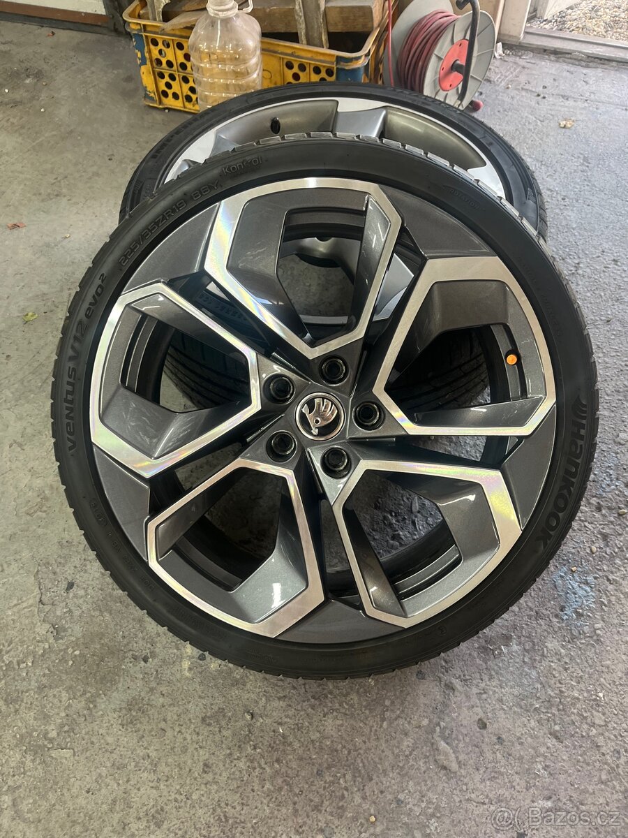 Originál Kola Octavia 4 RS 19 palců 5x12