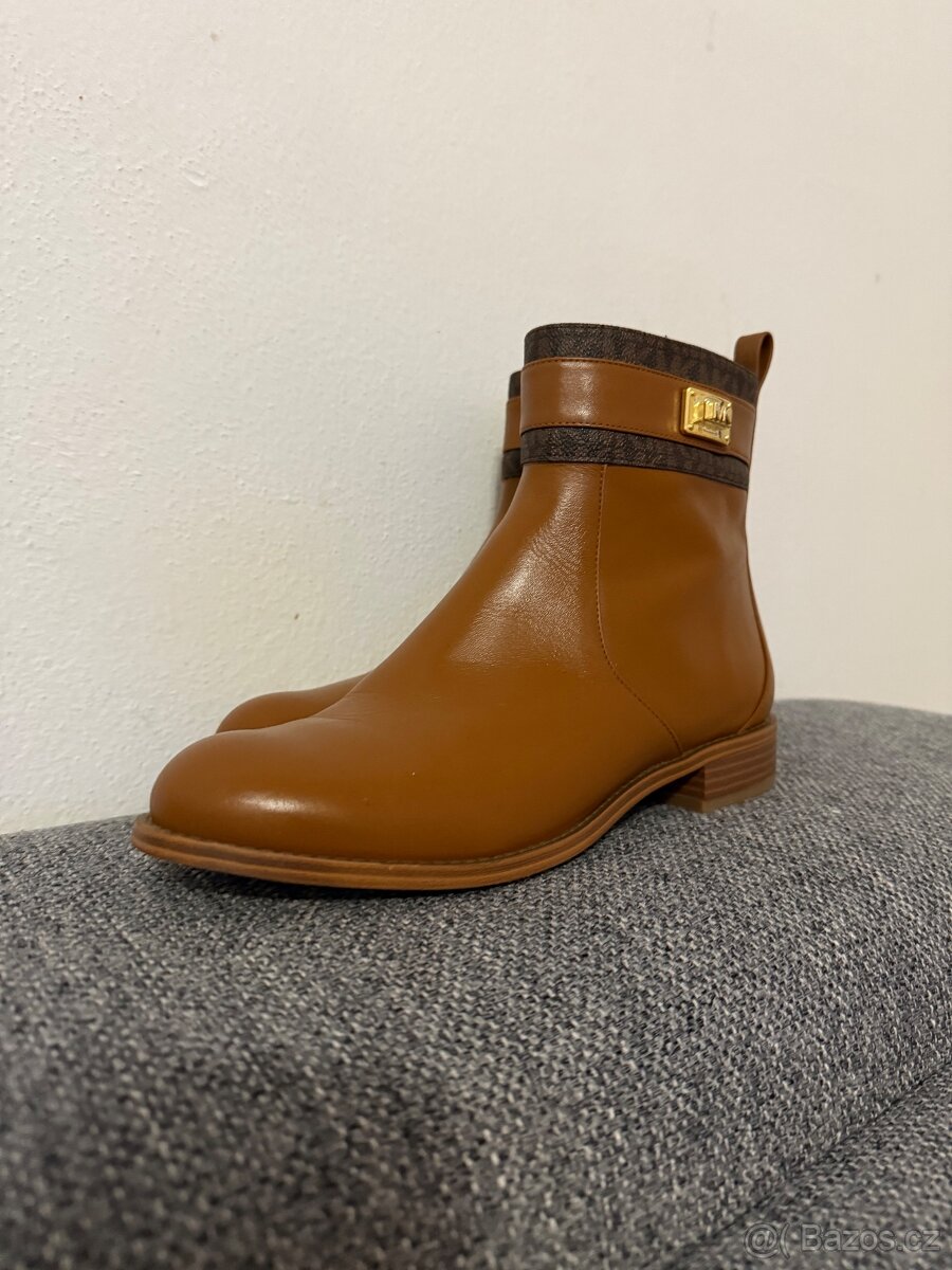 Michael Kors US 8,5