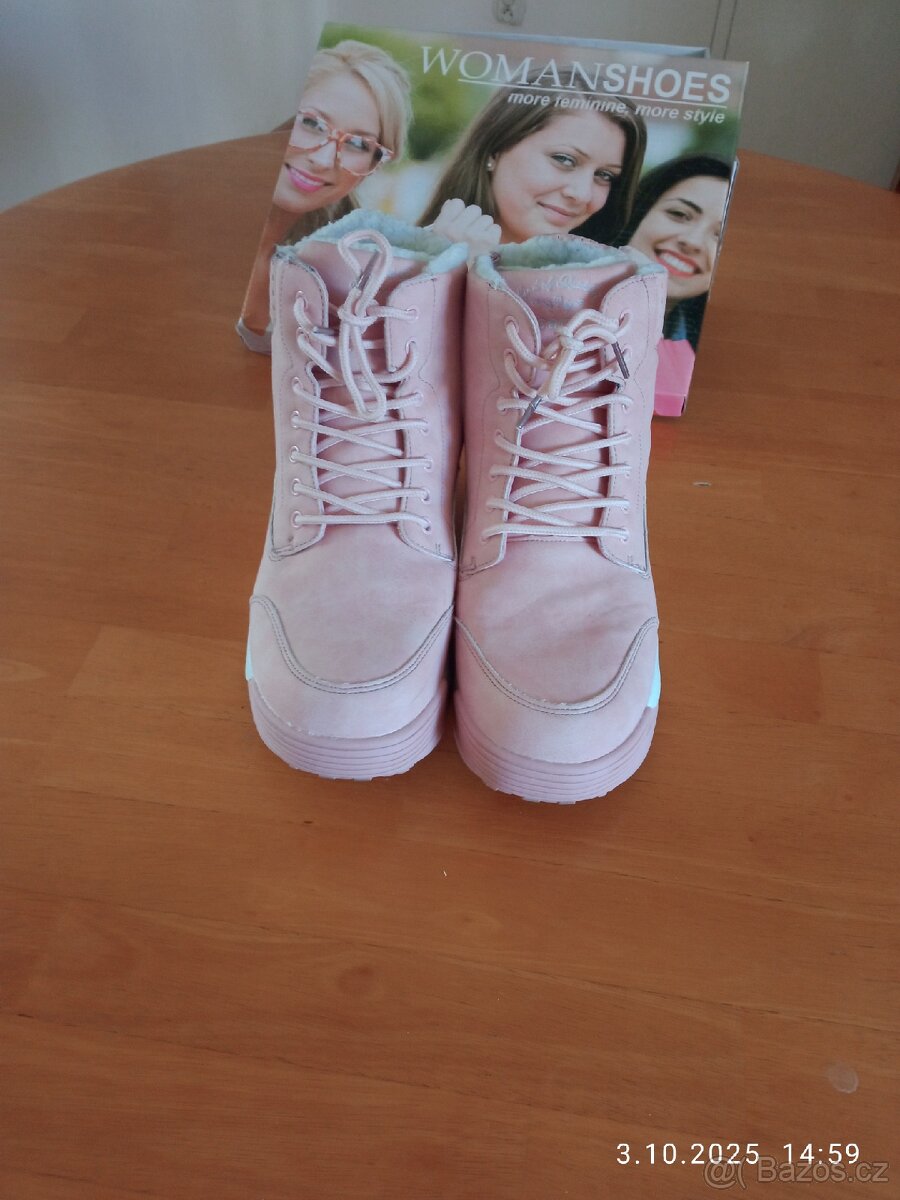 Dámské zimní boty 38