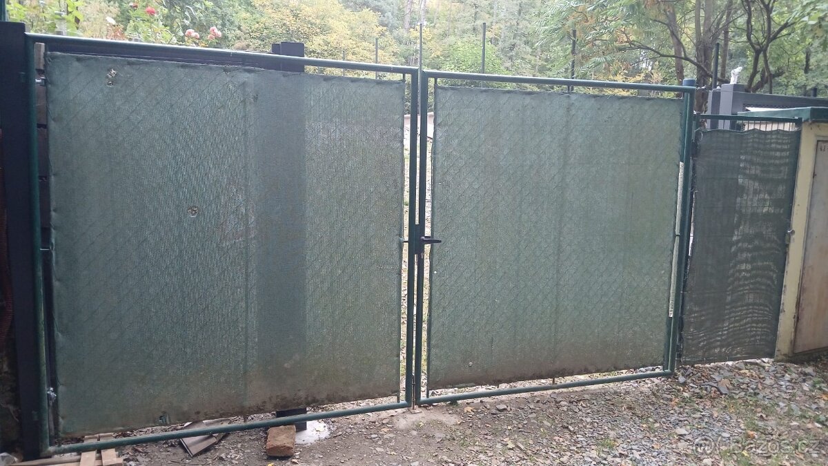 Dvoukřídlová brána 4mx2 m