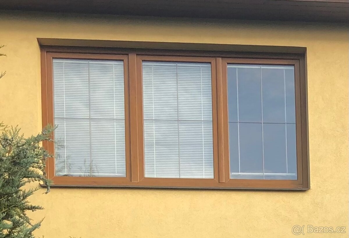 Plastové trojokno 2ks k prodeji