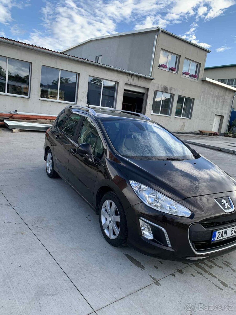 Peugeot 308SW 2011