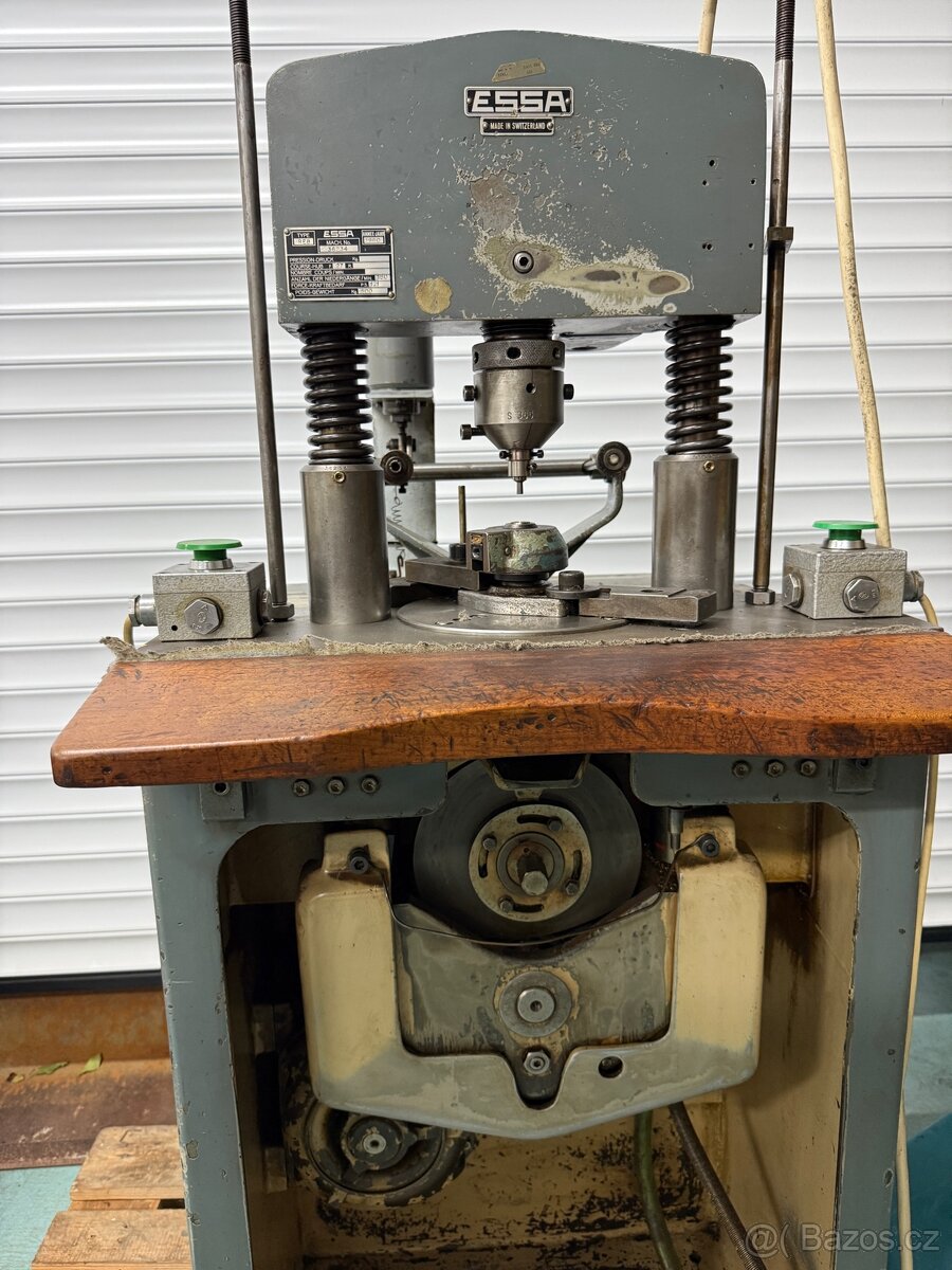 Klikový lis 4t - ESSA RE 8