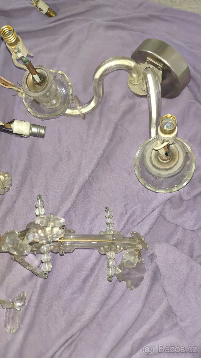 Lampička závěsná