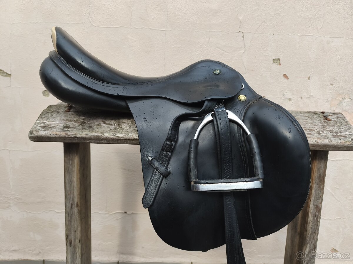 Prodám skokové sedlo Prestige Elastik 17/33