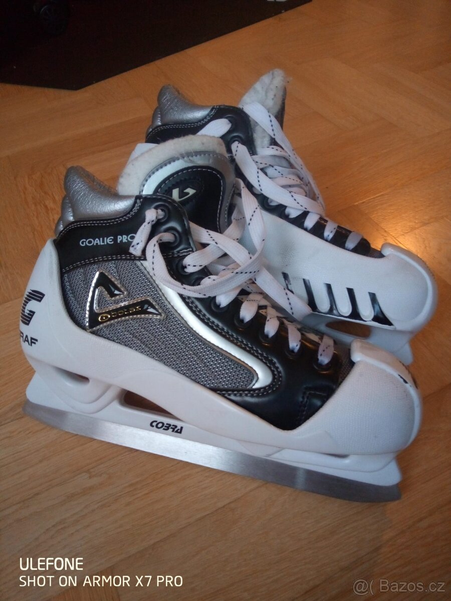 prodám použité brankářské brusle značky Botas