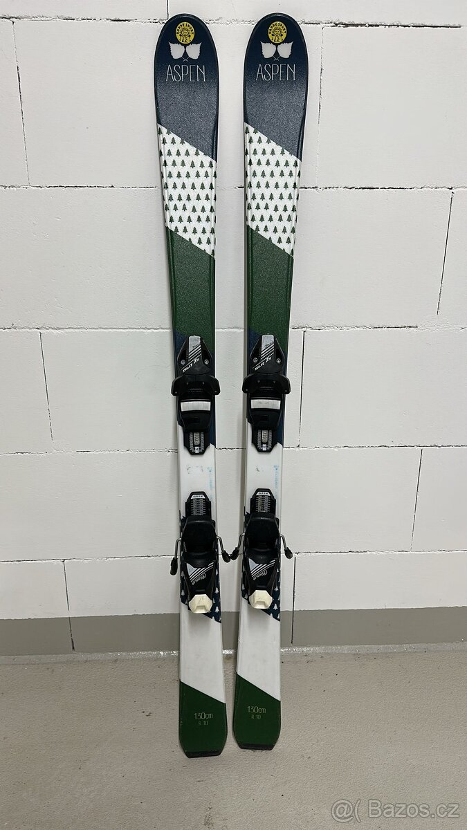 Dětské carvingové lyže vel. 130 cm v TOP STAVU jako NOVÉ