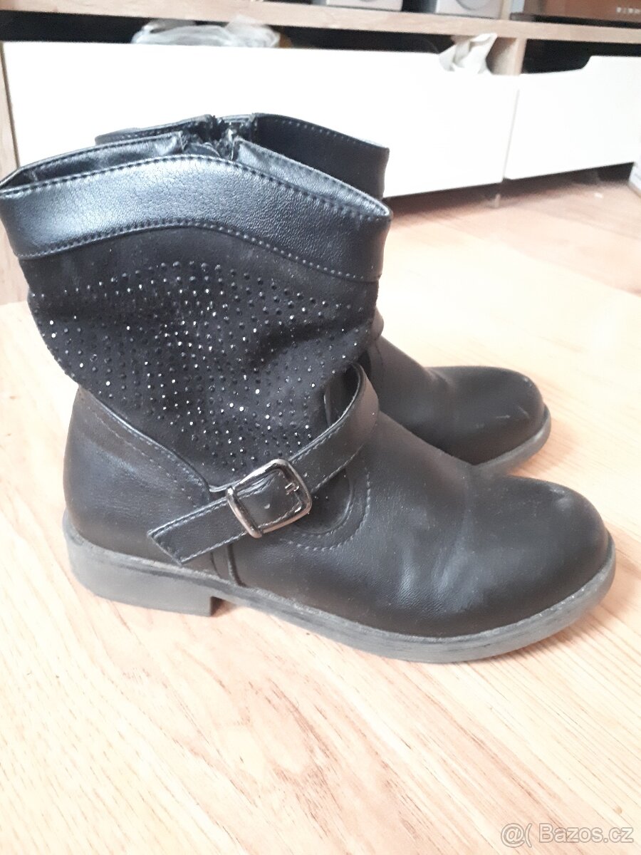 Dívčí kozačky vel. 36