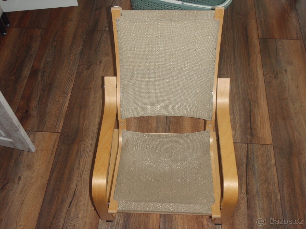dětské křeslo