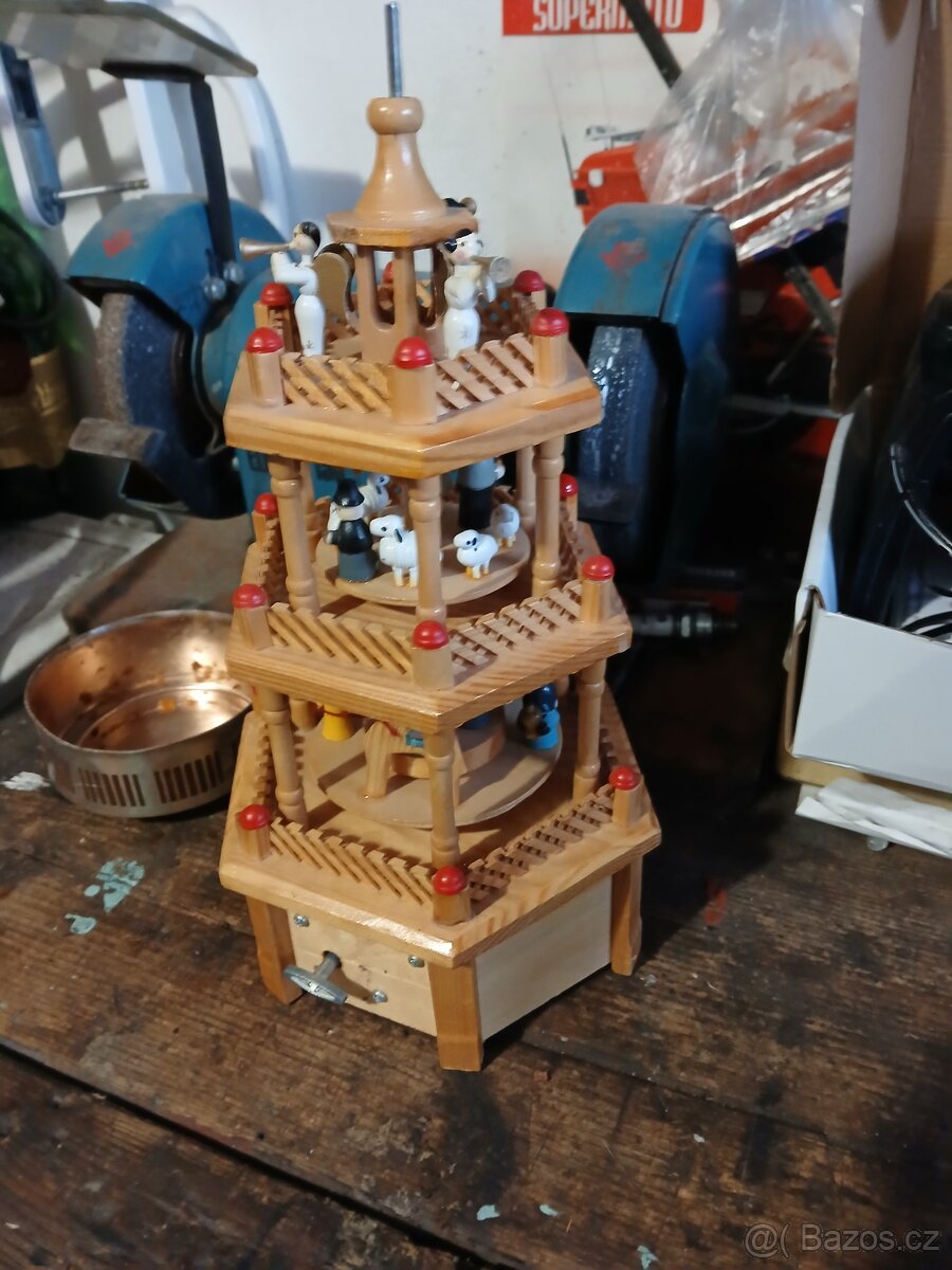 Hrací skřínka vanoční melodie